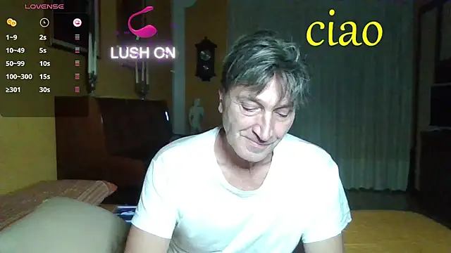 Snapshot of lattediyak chatting on November 13, 1:04 am lattediyak online show from November 13, 1:04 am