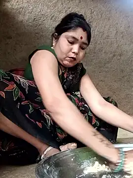 Snapshot of Rashili_jaan chatting on December 1, 11:04 am Rashili jaan online show from December 1, 11:04 am