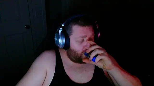 Snapshot of NeedyGlister chatting on September 28, 5:35 am NeedyGlister online show from September 28, 5:35 am