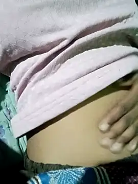 Snapshot of Pari_queen_44 chatting on October 1, 4:24 pm Pari queen 44 online show from October 1, 4:24 pm