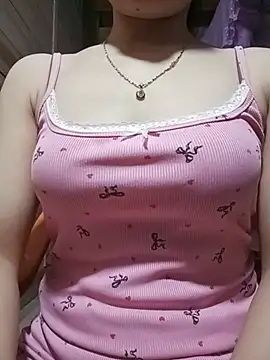 LucyyLy online show from July 29, 11:41 am
