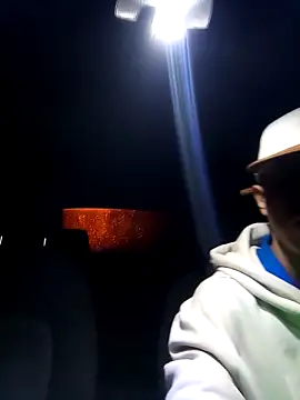 Snapshot of DebutingPathway chatting on October 22, 9:53 am DebutingPathway online show from October 22, 9:53 am