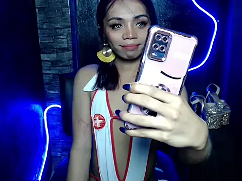 Snapshot of cristine_shopa chatting on October 2, 1:29 pm cristine shopa online show from October 2, 1:29 pm