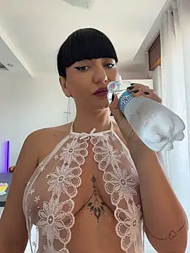 Snapshot of MysticCleo chatting on June 27, 12:44 pm MysticCleo online show from June 27, 12:44 pm