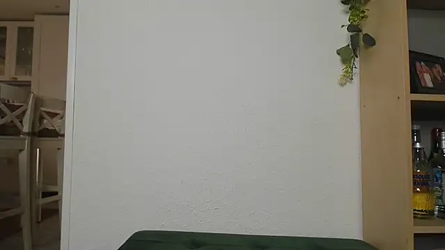 Snapshot of KizzyXx chatting on July 29, 7:17 am KizzyXx online show from July 29, 7:17 am