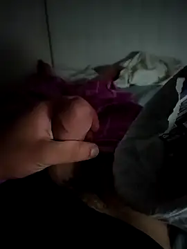 Snapshot of Yazaza1999 chatting on September 20, 12:11 am Yazaza1999 online show from September 20, 12:11 am