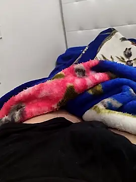 Snapshot of Yazaza1999 chatting on September 27, 6:07 am Yazaza1999 online show from September 27, 6:07 am