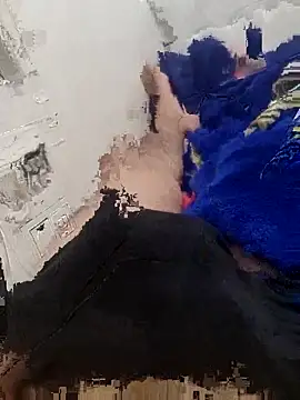 Snapshot of Yazaza1999 chatting on September 28, 1:05 pm Yazaza1999 online show from September 28, 1:05 pm