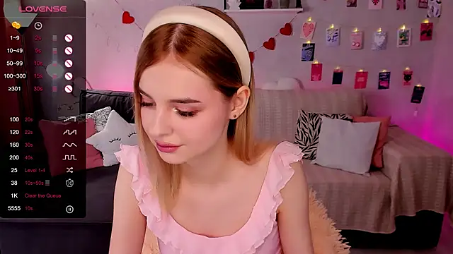 LillianShine online show from February 14, 6:21 am