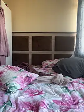 Snapshot of houseforsex chatting on October 27, 7:45 am houseforsex online show from October 27, 7:45 am