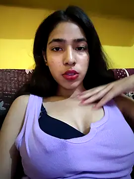 Snapshot of hot_senorita577 chatting on October 17, 7:33 am hot senorita577 online show from October 17, 7:33 am