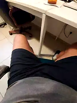 Snapshot of hpp66 chatting on November 5, 6:57 am hpp66 online show from November 5, 6:57 am