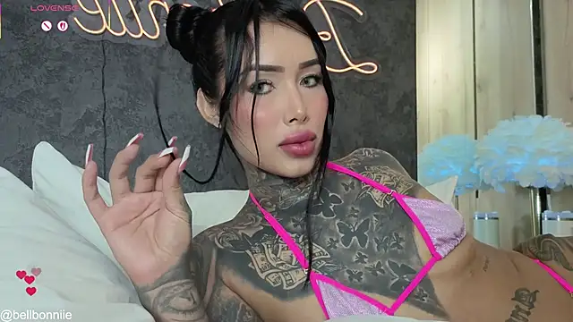 belllbonniie online show from May 4, 9:33 pm