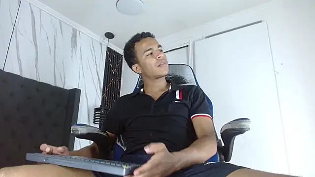 aston xvera online show from November 2, 12:13 am