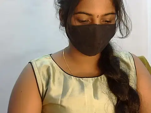 Hott Noor online show from October 26, 2:56 pm