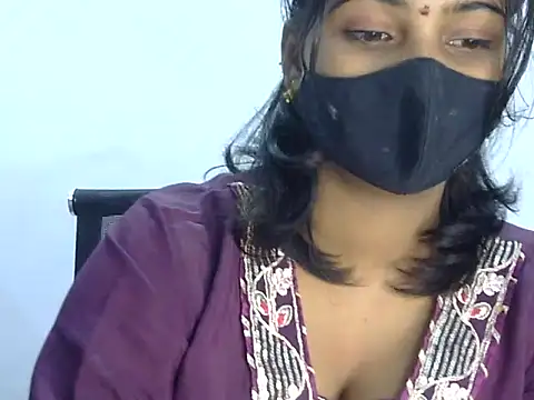 Hott Noor online show from November 30, 2:21 pm