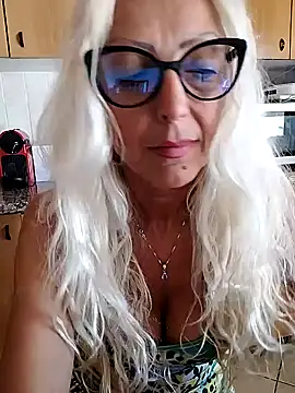  sexyBLONDE46  online show from July 5, 4:14 pm