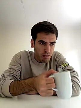 Snapshot of dino2603 chatting on September 9, 12:26 pm dino2603 online show from September 9, 12:26 pm