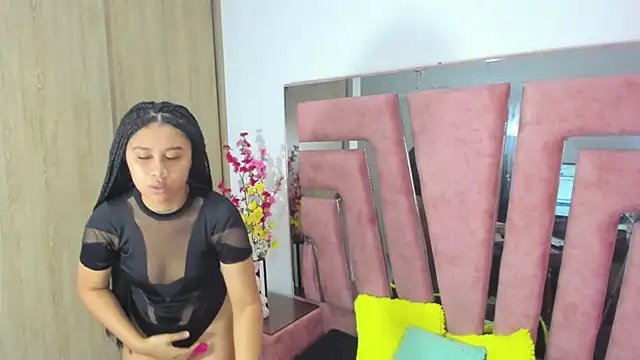 Snapshot of MaraKarly chatting on November 23, 6:41 pm MaraKarly online show from November 23, 6:41 pm