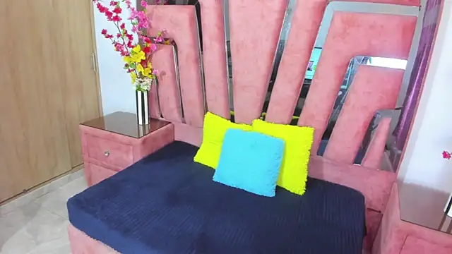 MaraKarly online show from June 10, 11:20 am