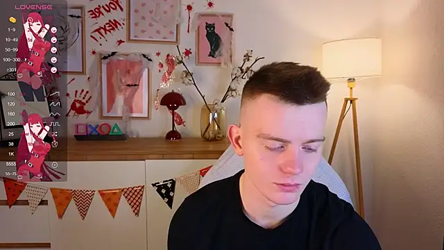 happy de1mos online show from November 3, 9:05 pm