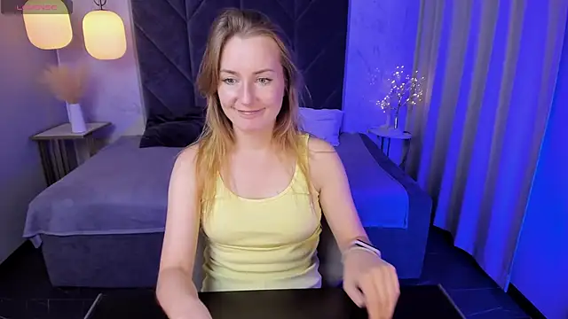 Snapshot of MeggySun chatting on September 14, 1:54 pm MeggySun online show from September 14, 1:54 pm