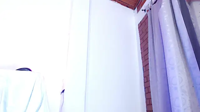 Snapshot of aura-monet chatting on October 26, 4:40 am aura-monet online show from October 26, 4:40 am