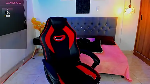 Snapshot of Nicolas_James_Sc chatting on December 4, 1:42 pm Nicolas James Sc online show from December 4, 1:42 pm