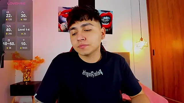 Nicolas James Sc online show from February 2, 1:43 pm