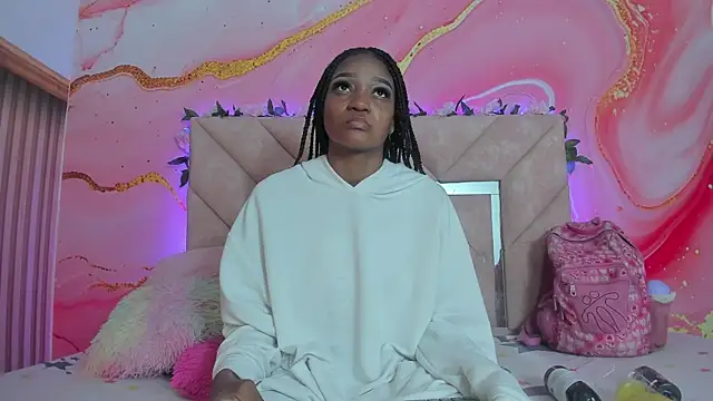 Snapshot of Taylor_oriana_ chatting on November 6, 11:00 am Taylor oriana online show from November 6, 11:00 am