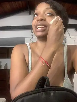Snapshot of JanneCooper chatting on May 27, 7:44 pm JanneCooper online show from May 27, 7:44 pm