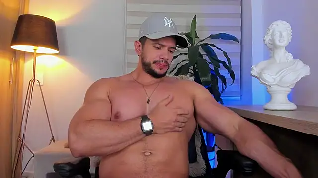 Erick Thompsonx online show from April 28, 11:54 pm