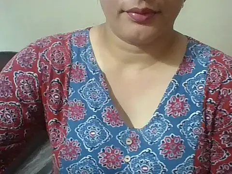 Snapshot of rekha_09 chatting on September 15, 7:30 am rekha 09 online show from September 15, 7:30 am