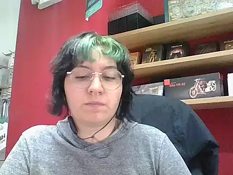 Froggyinthebox online show from May 10, 9:09 pm