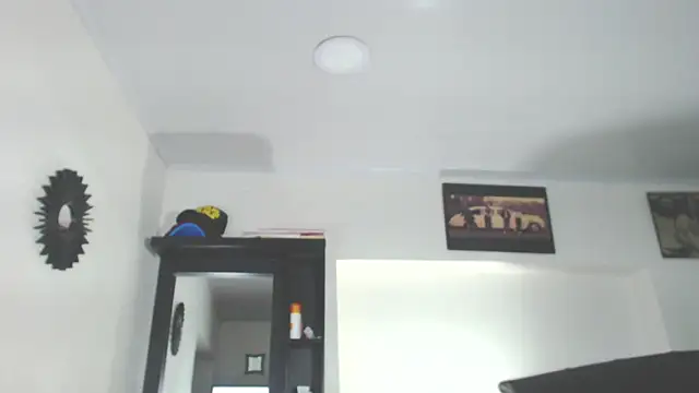 Snapshot of Vicky_hotmilf chatting on September 25, 2:21 pm Vicky hotmilf online show from September 25, 2:21 pm