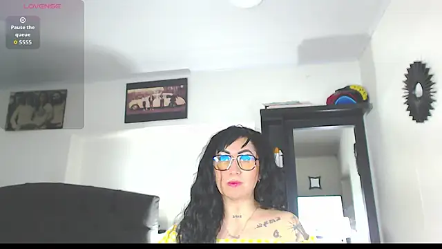 Snapshot of Vicky_hotmilf chatting on October 30, 11:11 am Vicky hotmilf online show from October 30, 11:11 am