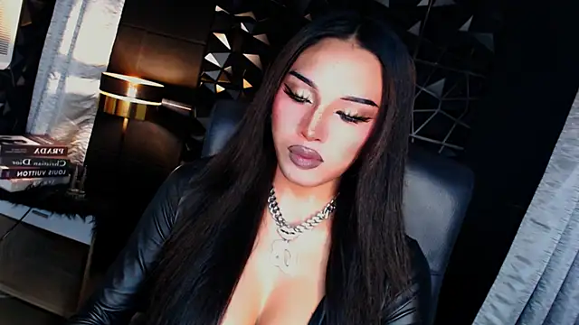 xUrGoddess Bellax online show from October 6, 8:45 am