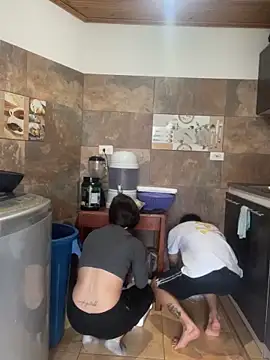 coupledesire18 online show from December 4, 5:43 pm