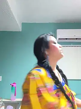 Snapshot of MyHoneyFrida chatting on September 16, 2:23 am MyHoneyFrida online show from September 16, 2:23 am