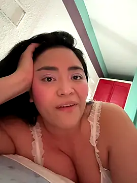 Snapshot of MyHoneyFrida chatting on October 7, 2:42 am MyHoneyFrida online show from October 7, 2:42 am