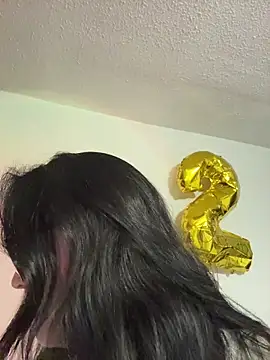 MyHoneyFrida online show from November 27, 4:03 am