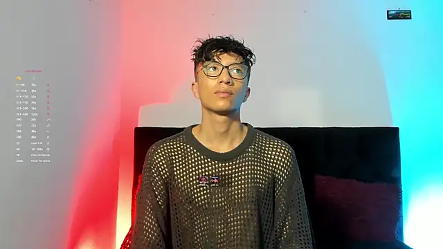 mhatias  online show from January 18, 2:04 am