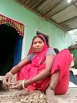 Snapshot of Jivika_Jaiswal chatting on October 22, 3:18 am Jivika Jaiswal online show from October 22, 3:18 am