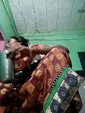 Snapshot of Jivika_Jaiswal chatting on October 22, 11:04 pm Jivika Jaiswal online show from October 22, 11:04 pm