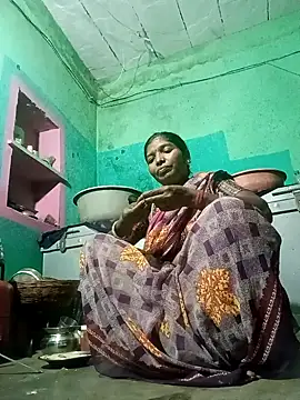 Snapshot of Jivika_Jaiswal chatting on November 3, 3:02 pm Jivika Jaiswal online show from November 3, 3:02 pm