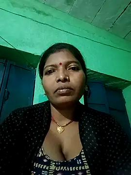 Snapshot of Jivika_Jaiswal chatting on November 14, 11:02 pm Jivika Jaiswal online show from November 14, 11:02 pm