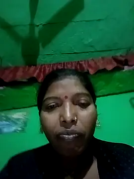 Snapshot of Jivika_Jaiswal chatting on November 18, 12:49 am Jivika Jaiswal online show from November 18, 12:49 am