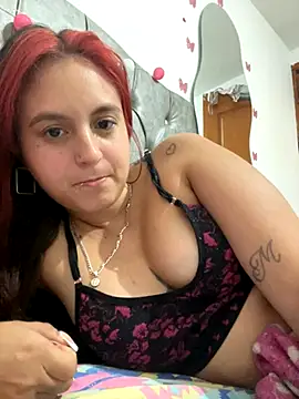 Snapshot of EmilyCoy_ chatting on November 9, 7:45 pm EmilyCoy online show from November 9, 7:45 pm