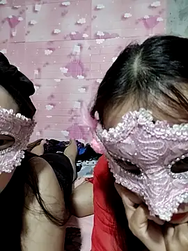 Snapshot of Tin_tanny chatting on October 13, 1:22 pm Tin tanny online show from October 13, 1:22 pm