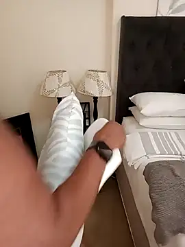 Creamy Chocolatex online show from April 27, 6:22 am